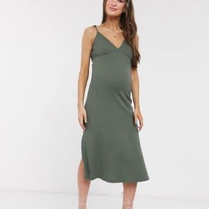 ASOS maternity dress never worn